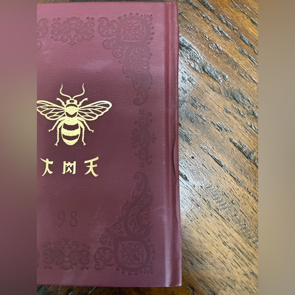 🌹Mark Ryden Hardcover - Picture 2 of 6